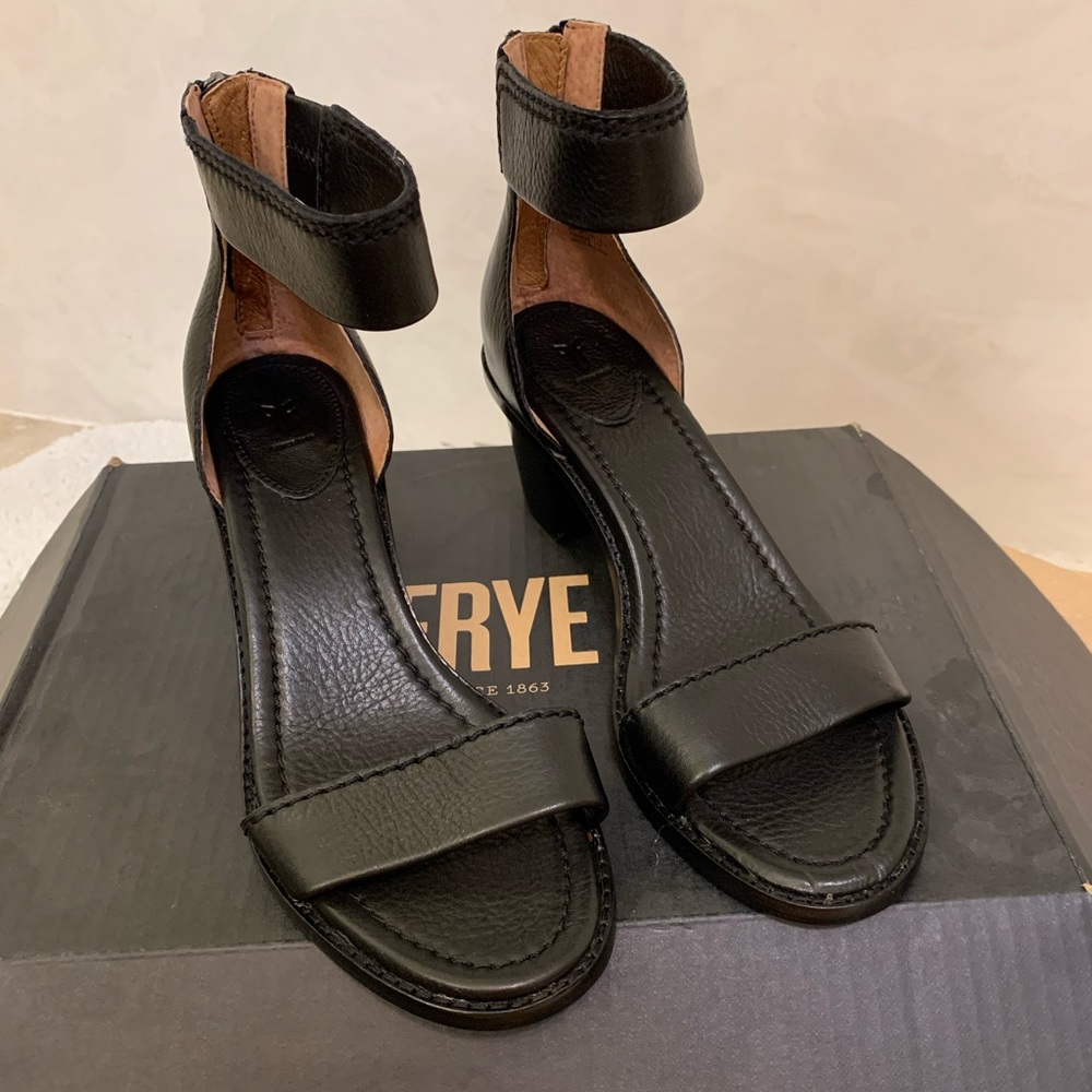 Frye leather Brielle backzip ankle cuff sandal